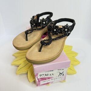 Women’s Black Beaded Floral T-Strap Sandals Size 7.5 Wedge Comfort NEW IN BOX